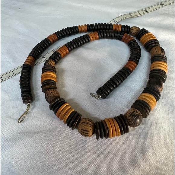 Three neutral safari vibe natural elements necklaces - Picture 9 of 10